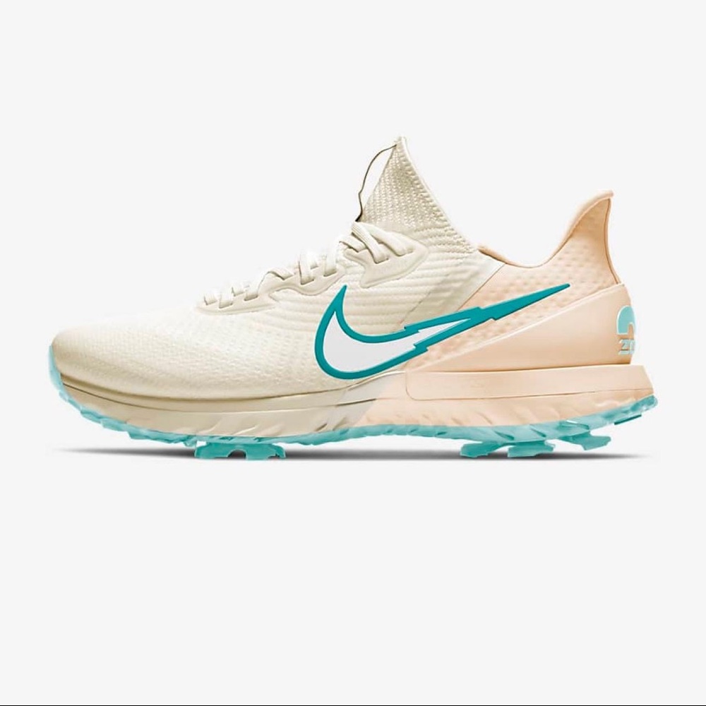 Never worn, brand new Men’s Nike Air zoom Infinity tour golf shoe